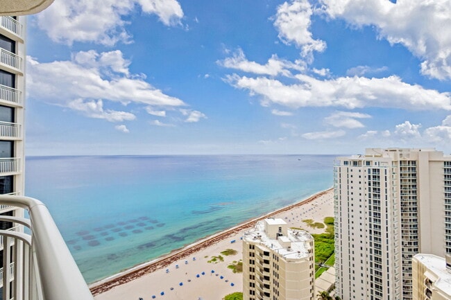 Photo - 3000 N Ocean Ave