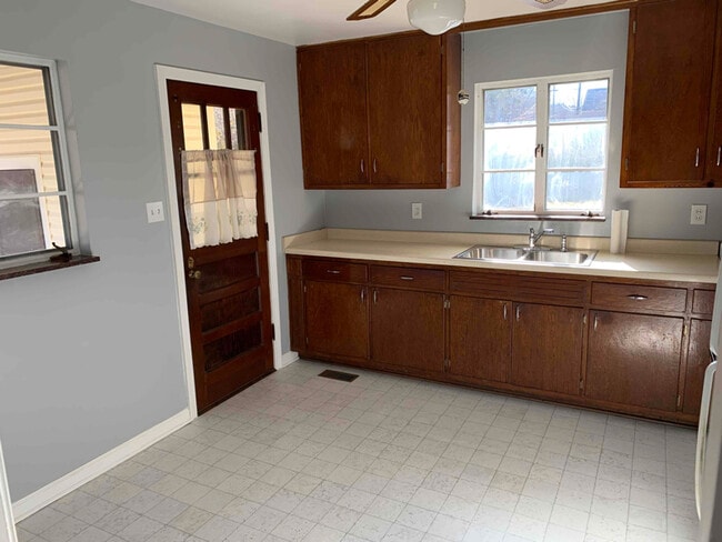 Photo - 2100 Berea Ave