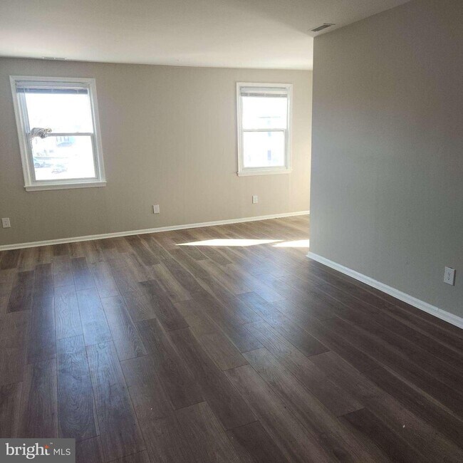 5 Maynard Dr Apartment Unit B Sicklerville, NJ