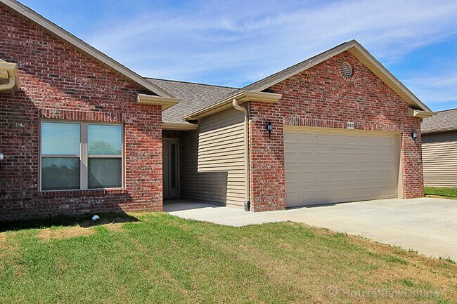 Photo - Broadridge 863/865 Unit 865