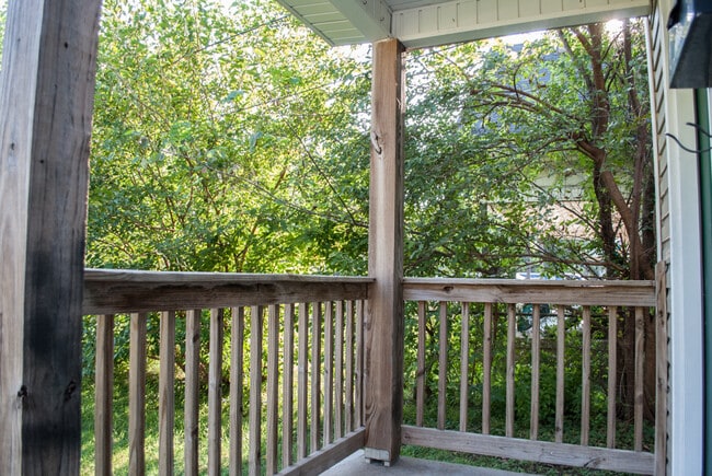 Photo - Available Now 2 Bedroom 1 bath House!!