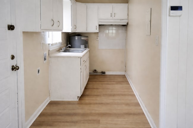 Photo - 5752 Deborah Dr