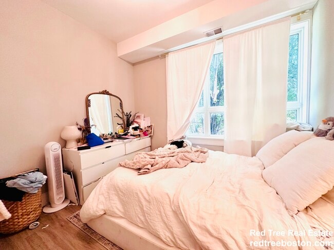 Photo - 66 Lubec St
