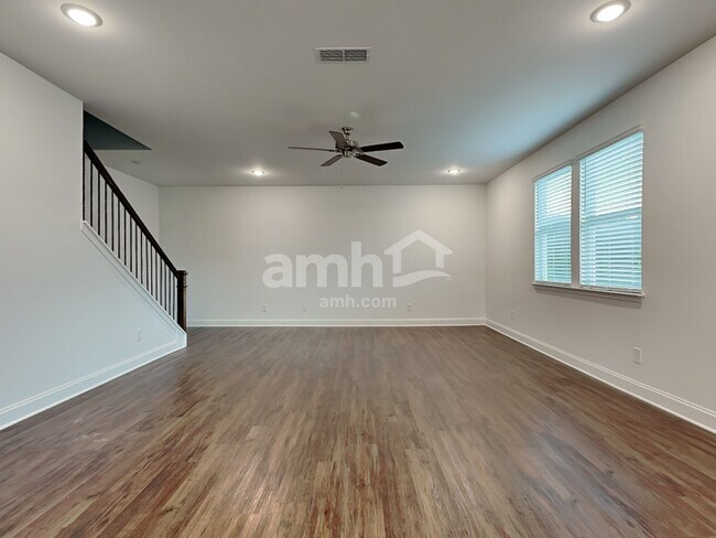 Photo - 1674 Soapstone Rd