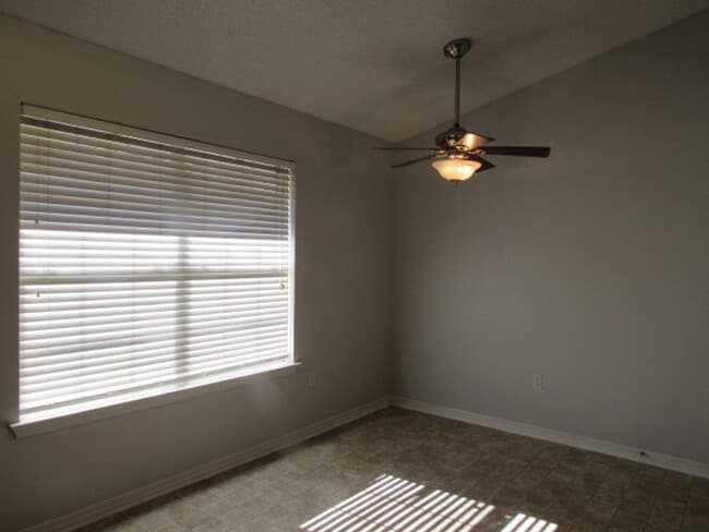 Photo - Four bedroom home in Gulf Breeze!