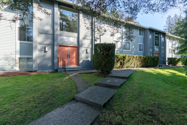 2 BR 2 BA near Lake Sammamish! - 2 BR 2 BA near Lake Sammamish! Casa