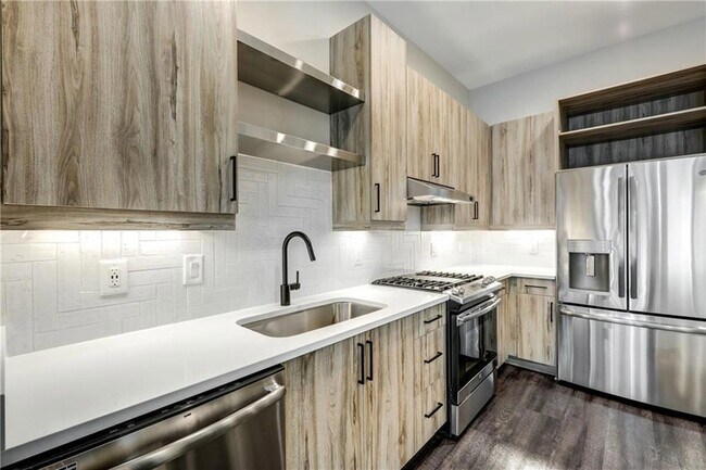 Photo - 1084 Howell Mill Rd NW