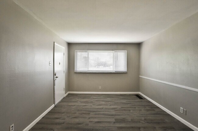 Photo - 9425 Olive Blvd Unit H