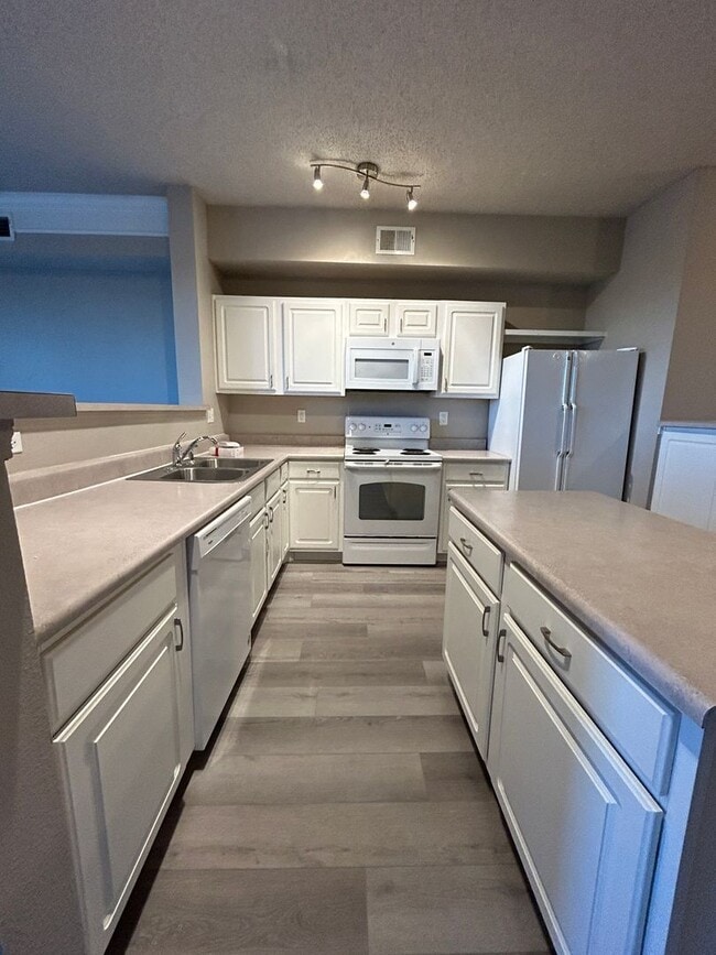 Photo - 2Br/2Ba Townhouse with Attached Garage