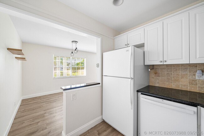 Photo - 2455 NE 51st St Unit E102