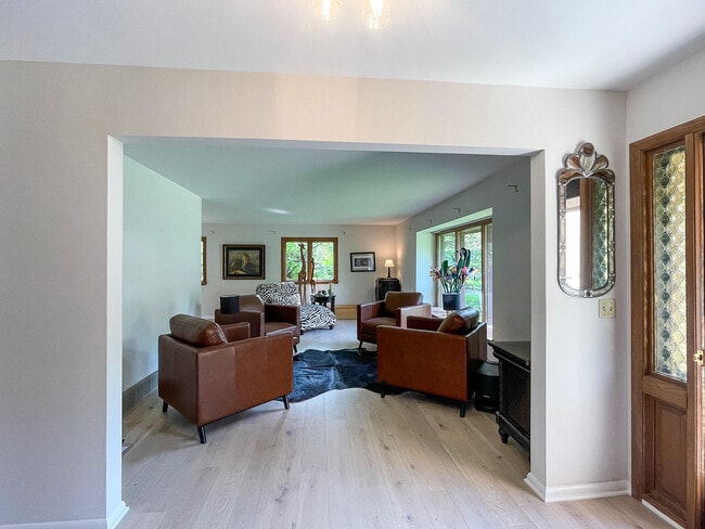 Photo - 6211 Fisher Ln