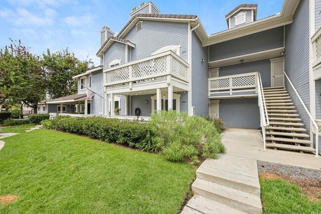 Building Photo - Remodeled 2BD Condo in the Heart of Old Poway