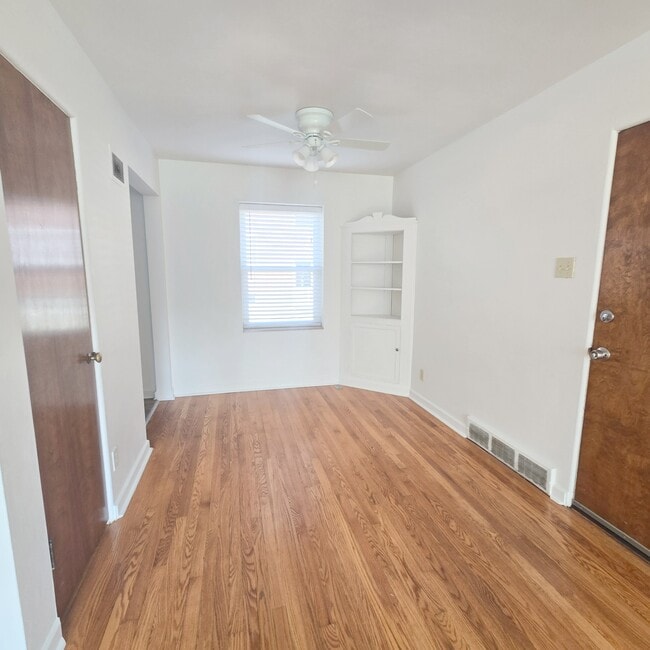 Photo - 6206 Nagel Ave Unit 2E