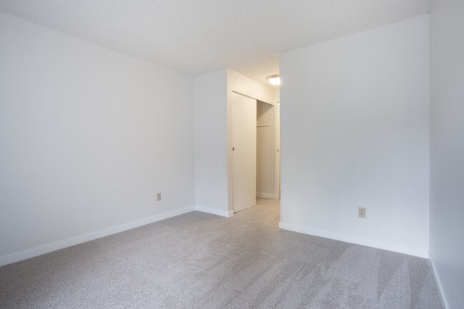 Solana Apartments