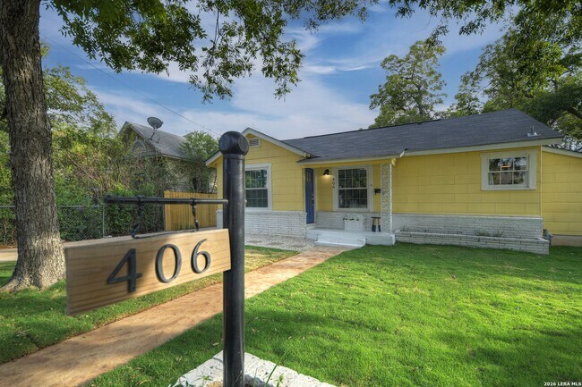 Photo - 2 Bedroom/1 Bath Highland Park Subdivision