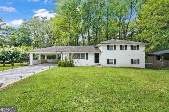 Photo - 1025 Hilburn Dr SE