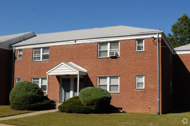 Old Post Road Apartments For Rent in Edison, NJ | ForRent.com