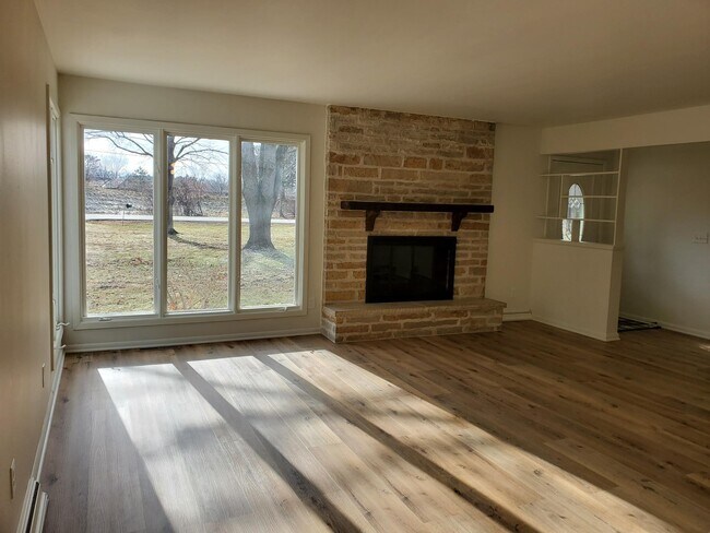 Photo - N56W29156 Co Rd K Casa