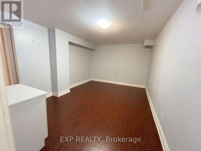 Photo - 179 Elson St