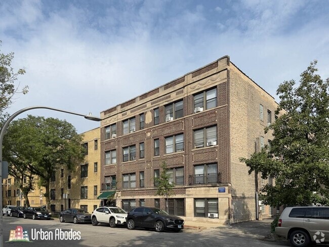 Building Photo - 1040 W George St Unit M07B Rental
