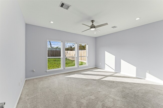 Photo - 8211 James Franklin St