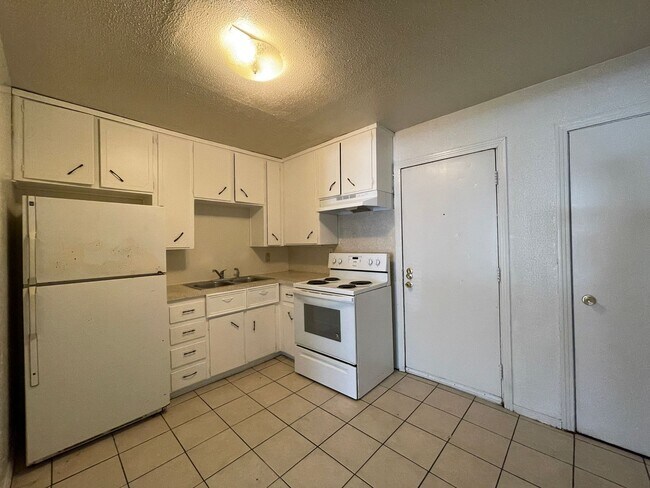 Photo - 803 Sissom Rd Unit Apt 2