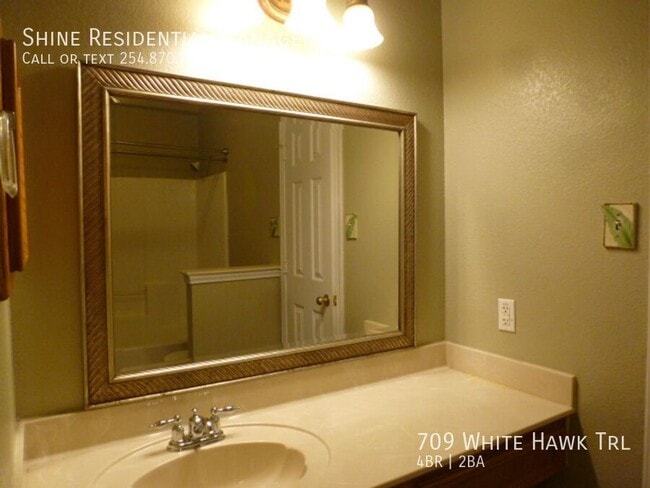 Photo - 709 White Hawk Trl