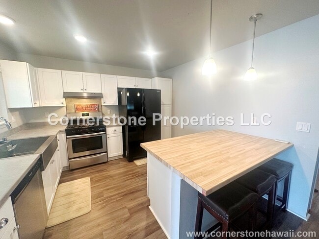 Photo - 911333-1333 Hoomahua St