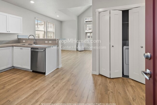 Photo - Charming One-Bedroom Condo in the Heart of Bull Mountain - Pool & Gym Access Included!