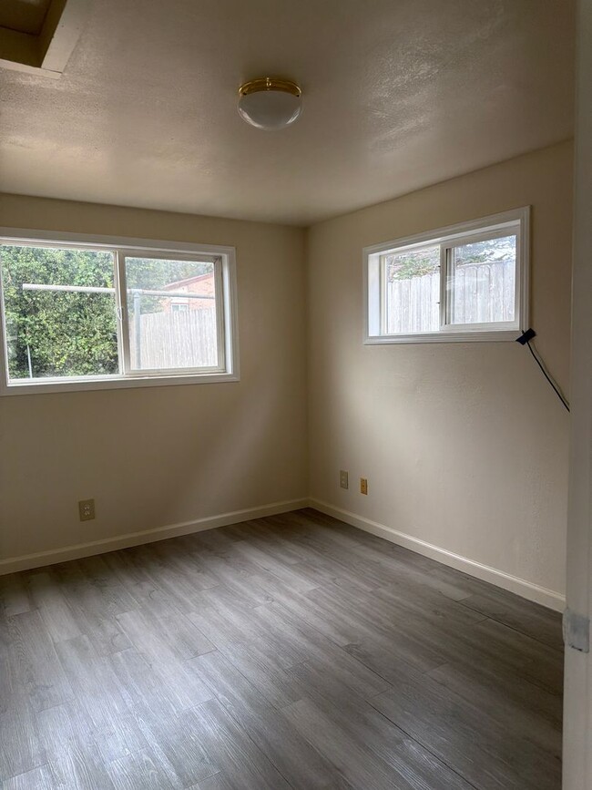 1331-1331 Vernon St Unit 1331