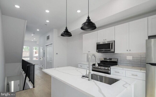 Photo - 2634 Manton St Unidad 2