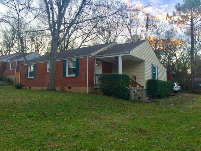 Building Photo - 3 Bedroom 1 Bath House in Madison with Amenities! $1925/mo