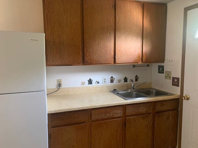 Photo - 915 W Kemp Ave Unit 9151/2
