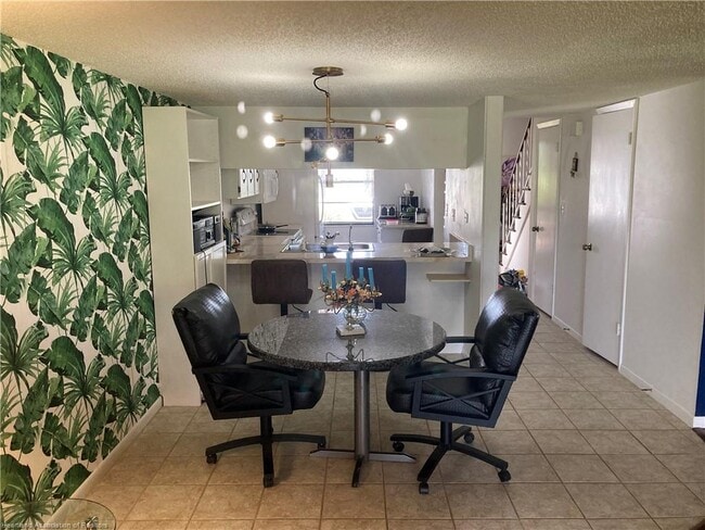 Photo - 3533 Edgewater Dr