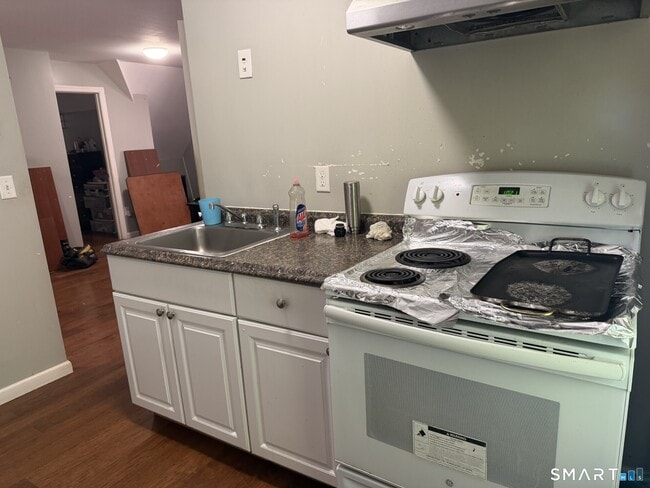 Photo - 25 E Pearl St