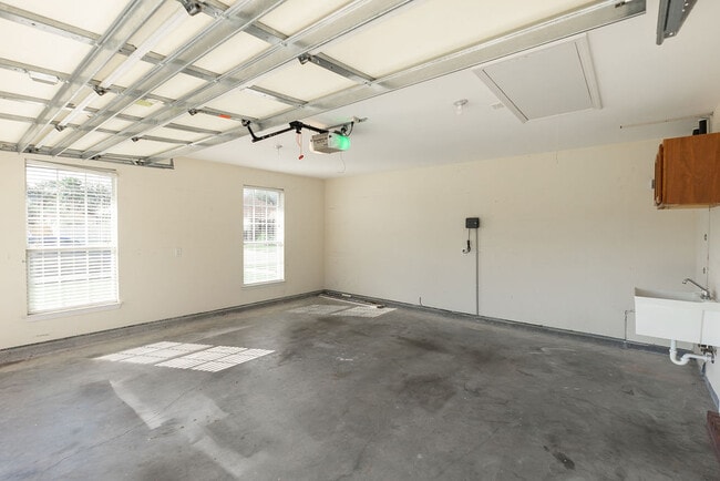 Photo - 5897 Arch Ave