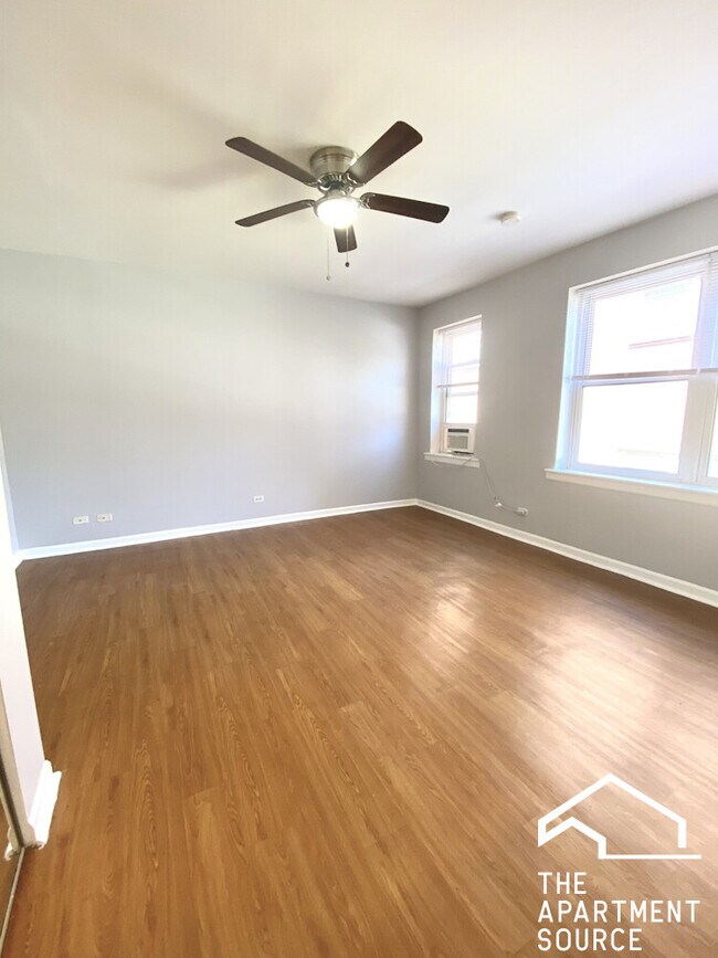 Photo - 4241 N Kenmore Ave Unit 108