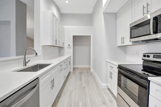 Photo - 5200 NW 66th Ave