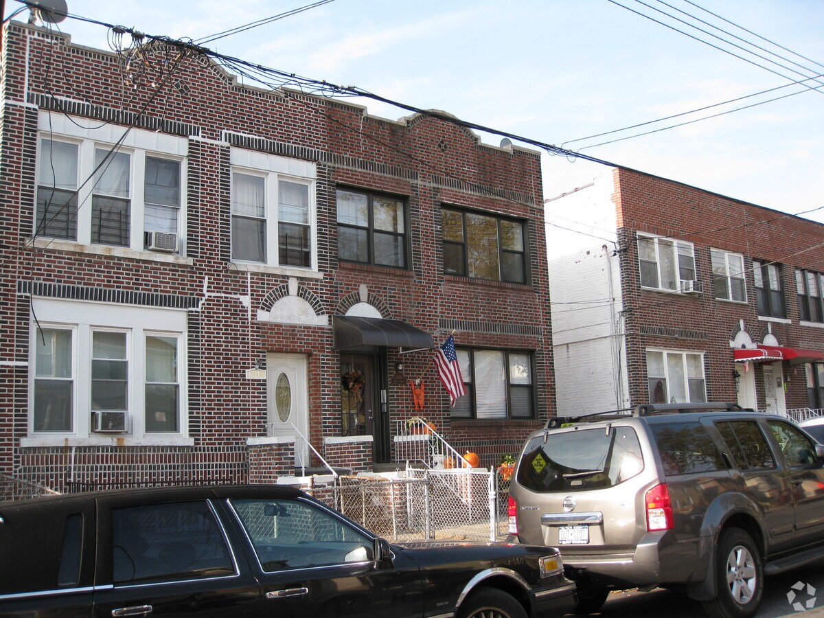 Photo - 1246 74th St