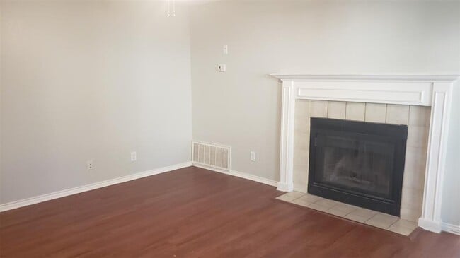 Photo - 371 Fantail Loop