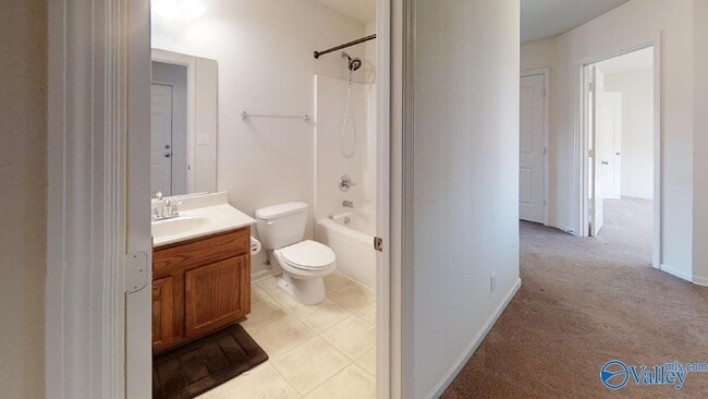 Photo - 3477 Avalon Lake Dr SW