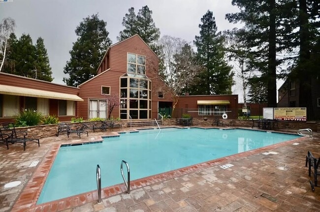 Photo - 820 Catkin Ct Unit 820