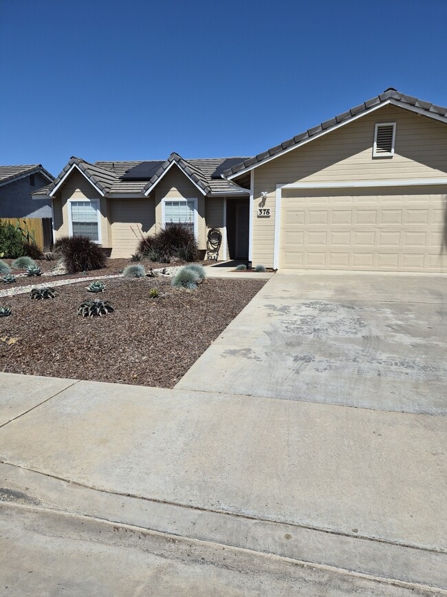 Photo - 376 E Sycamore Ave