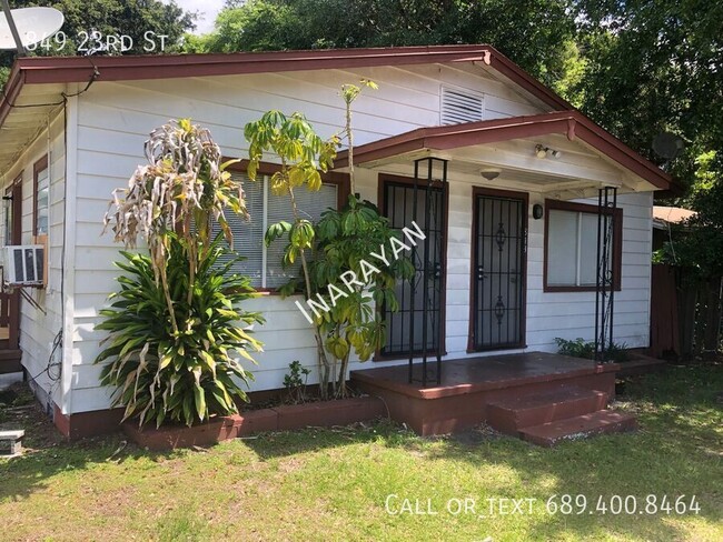 Quaint 1/1 apartment Available now! - Quaint 1/1 apartment Available now!