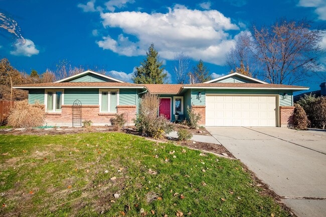 Photo - Heart of Eagle 4 Bed 2 Bath Home