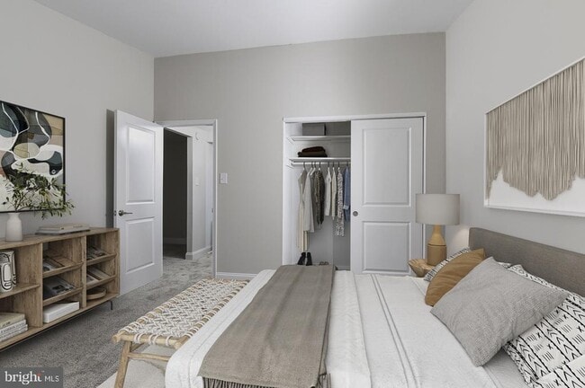 Building Photo - 284 Iven Ave Unit 1B-270-1B Rental