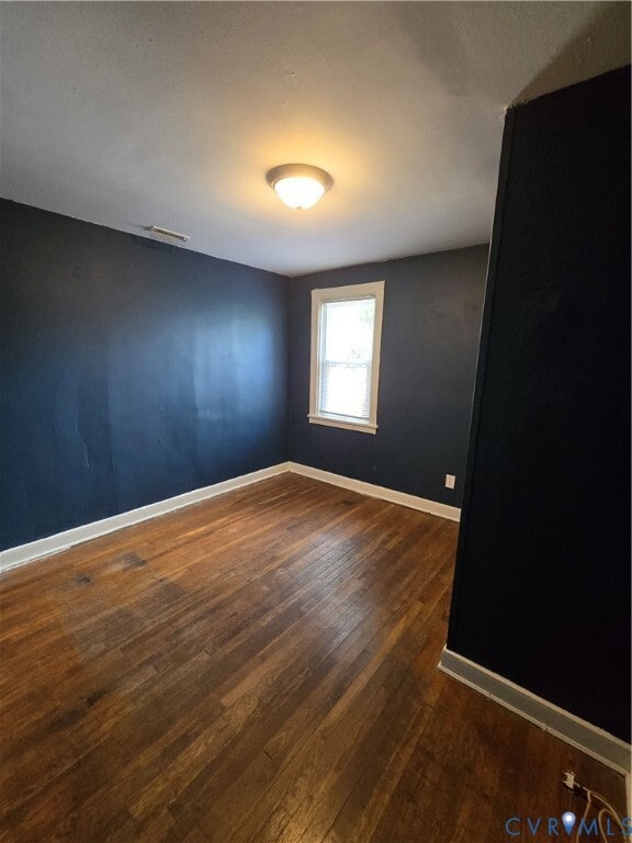 Photo - 2117 Clarke St