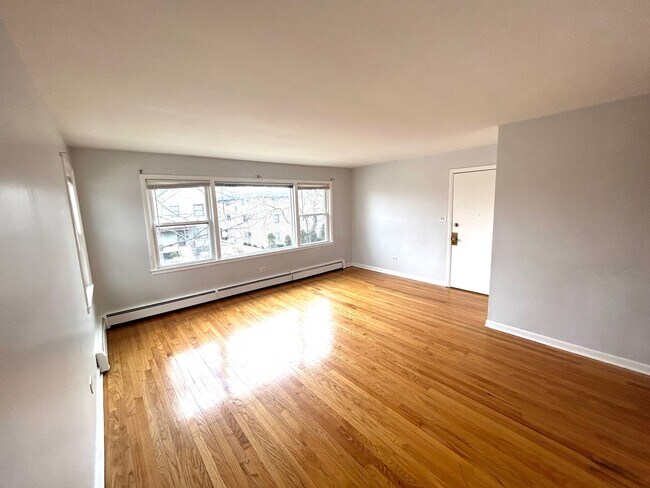 Photo - 1119 Dunlop Ave Unit 2