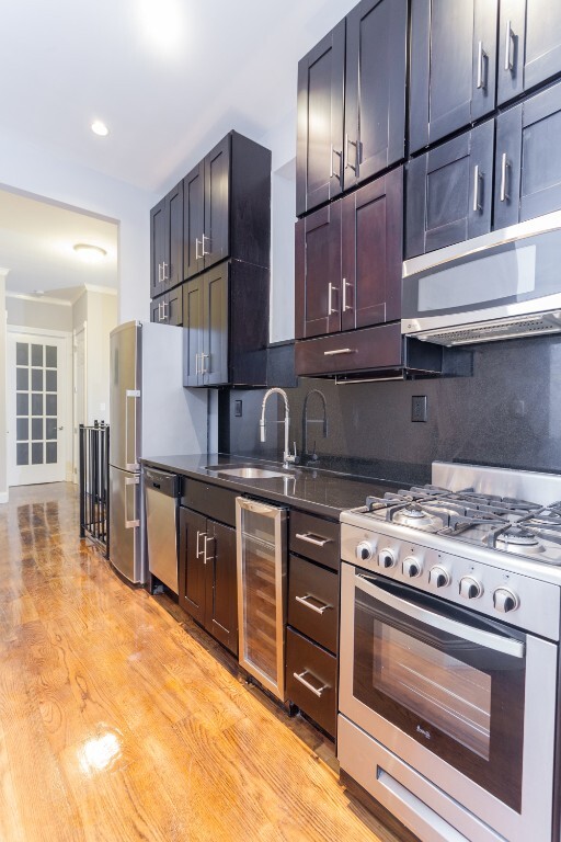 Photo - 321 E 10th St Unit 1E