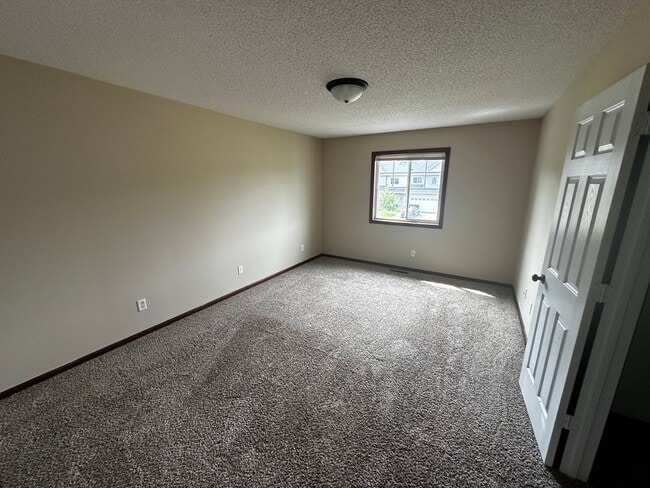 Photo - 3 Bed 3 Bath Townhome